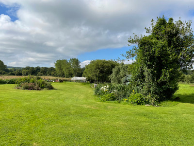 French property for sale in Saint-Martin-des-Prés, Côtes-d'Armor - €477,000 - photo 1