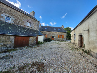 French property for sale in Pont-Melvez, Côtes-d'Armor - €286,200 - photo 3
