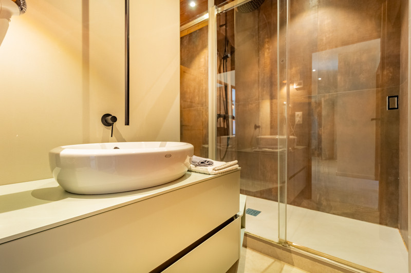 Ski property for sale in Meribel - €485,000 - photo 5