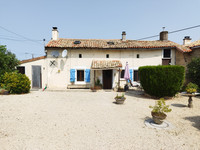 Guest house / gite for sale in Messé Deux-Sèvres Poitou_Charentes