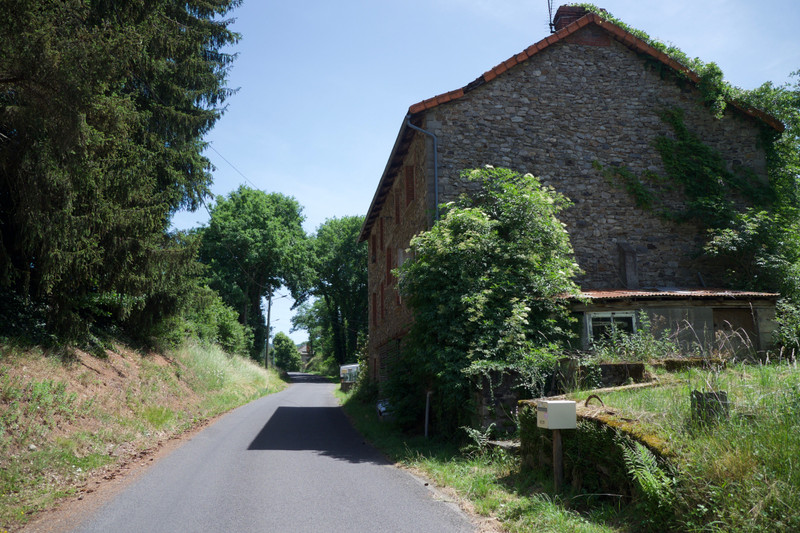 French property for sale in Vebret, Cantal - photo 2