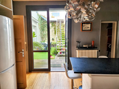 French property for sale in Bordeaux, Gironde - €749,000 - photo 2