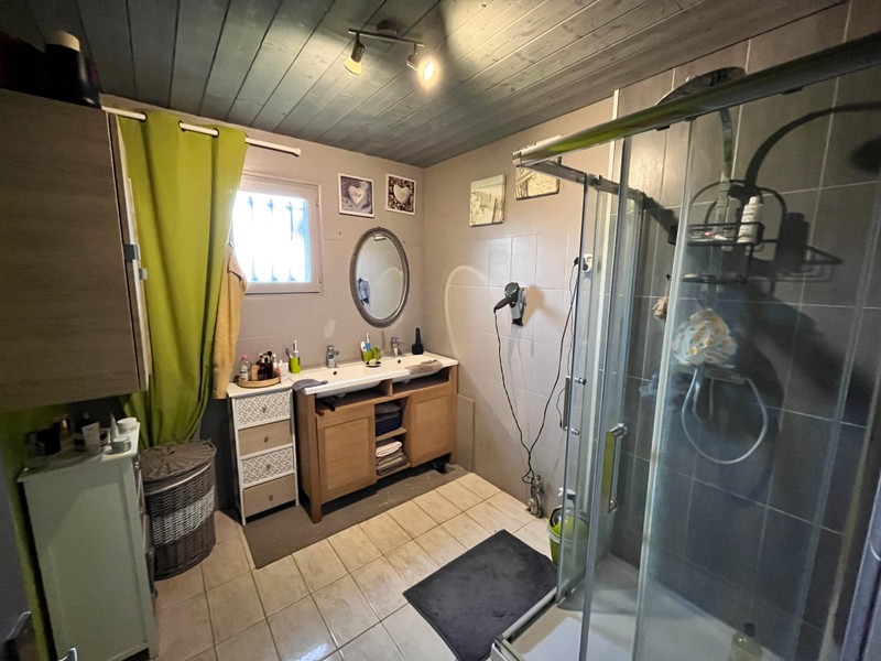 French property for sale in Baignes-Sainte-Radegonde, Charente - €249,500 - photo 9