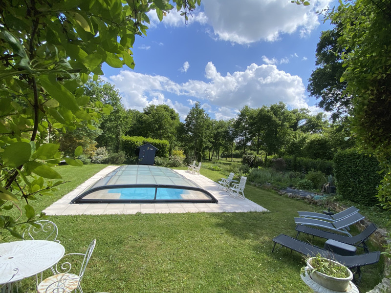 French property for sale in Saint-Maur, Cher - €294,250 - photo 9