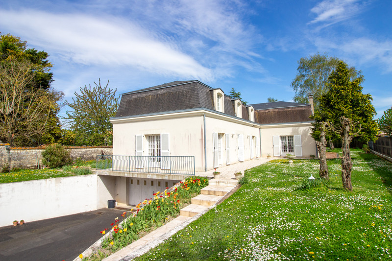 French property for sale in Loudun, Vienne - €371,000 - photo 0