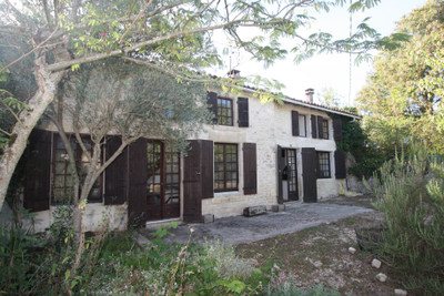 Maison à vendre à Cherbonnières, Charente-Maritime, Poitou-Charentes, avec Leggett Immobilier
