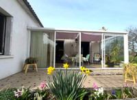Maison à vendre à Celles, Charente-Maritime - 194.399 € - photo 1