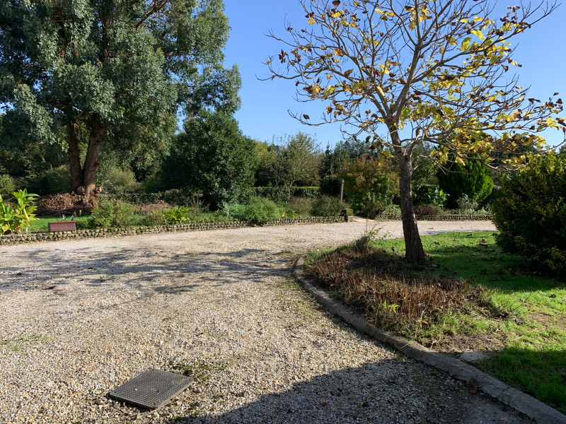 French property for sale in Chevanceaux, Charente-Maritime - €315,650 - photo 5
