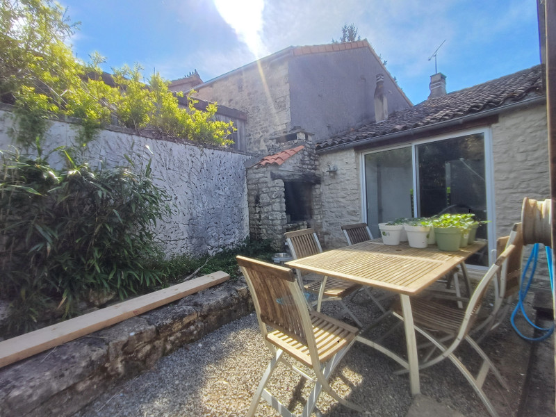 French property for sale in Luxé, Charente - €131,610 - photo 2