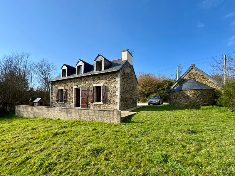 Maison à vendre à Plonévez-du-Faou, Finistère - 159.900 € - photo 1