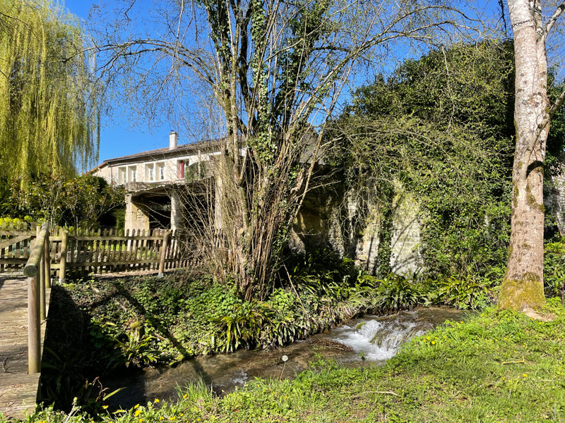 French property for sale in Tillou, Deux-Sèvres - photo 2