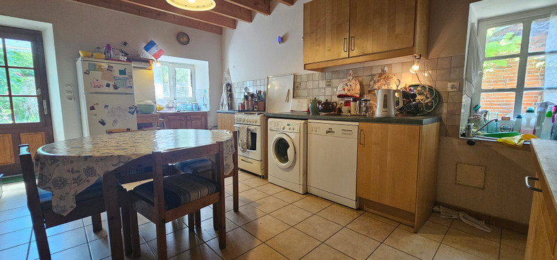 French property for sale in Mouilleron-Saint-Germain, Vendée - €139,000 - photo 1