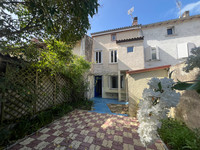 Maison à vendre à Sainte-Foy-la-Grande, Gironde - 110 000 € - photo 1