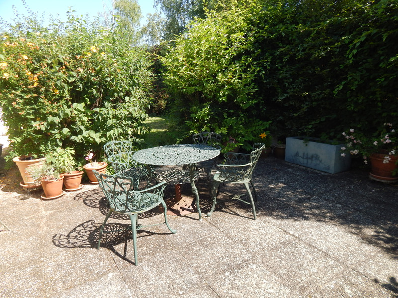 French property for sale in Pérignac, Charente - €212,000 - photo 1