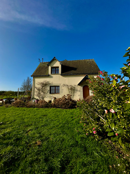 French property for sale in Taupont, Morbihan - €371,000 - photo 3