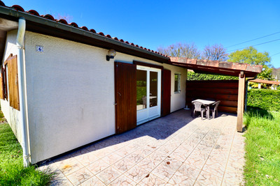 French property for sale in Écuras, Charente - €88,000 - photo 5