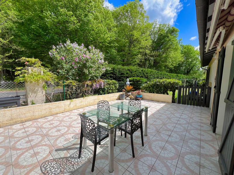 French property for sale in Mensignac, Dordogne - €275,600 - photo 3