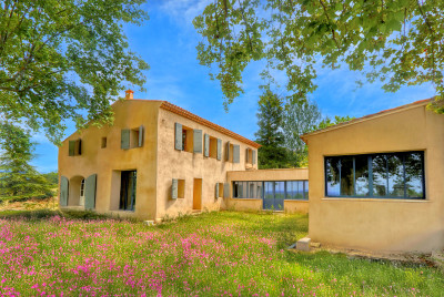 Maison à vendre à Apt, Vaucluse, PACA, avec Leggett Immobilier