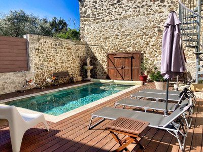 French property for sale in Le Pouget, Hérault - €550,000 - photo 1