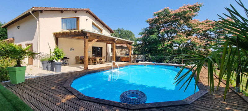 Maison à vendre à Chirac, Charente - 349.800 € - photo 1