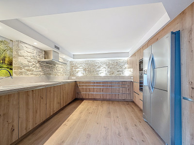 French property for sale in Paris, Paris - €1,750,000 - photo 4