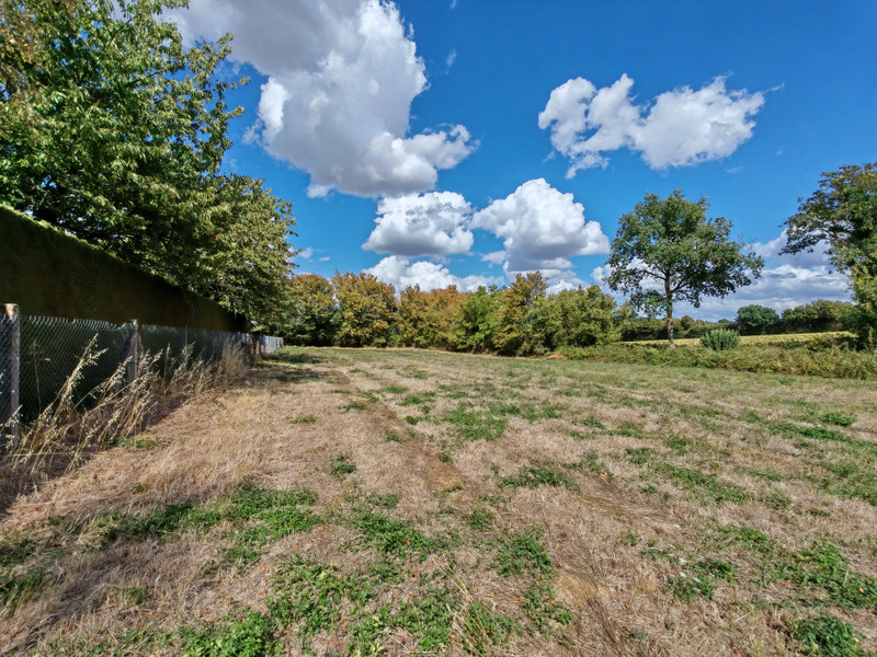French property for sale in Montjean, Charente - €36,600 - photo 6