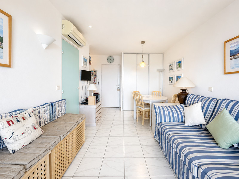 French property for sale in Antibes, Alpes-Maritimes - €300,000 - photo 5
