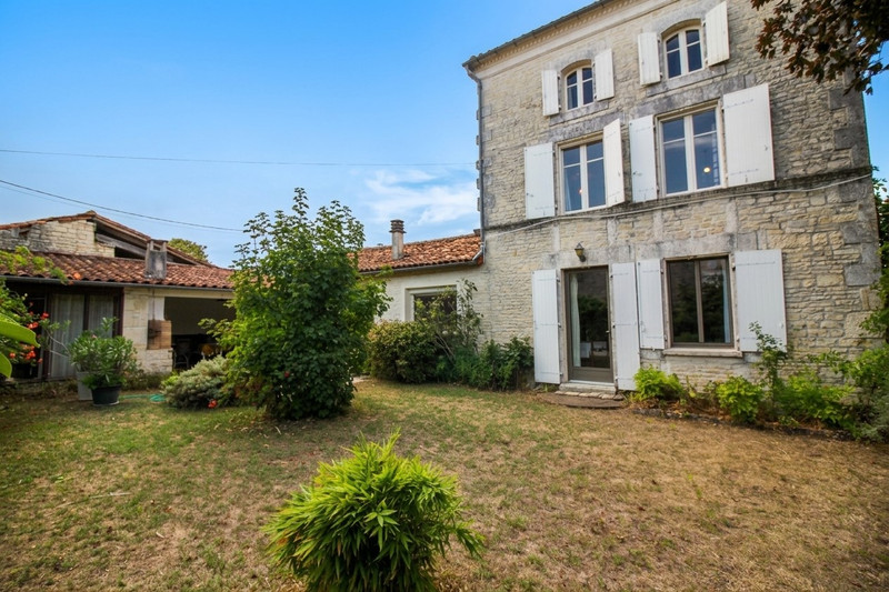 French property for sale in Ligné, Charente - €163,080 - photo 0