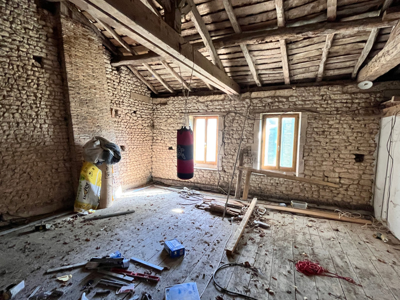 French property for sale in Baignes-Sainte-Radegonde, Charente - €246,100 - photo 11