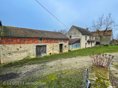 French property for sale in Soucirac, Lot - €255,000 - photo 2