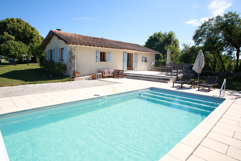 French property for sale in Verteillac, Dordogne - &#8364;594,999 - photo 10