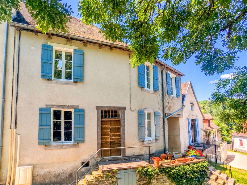 French property for sale in Jumilhac-le-Grand, Dordogne - €245,000 - photo 1