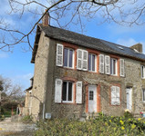 Maison à vendre à Montreuil-Poulay, Mayenne - 44.100 € - photo 1