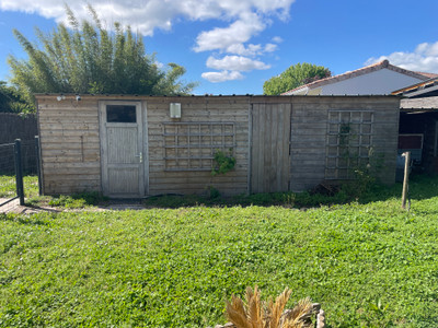 French property for sale in Izon, Gironde - €328,600 - photo 13