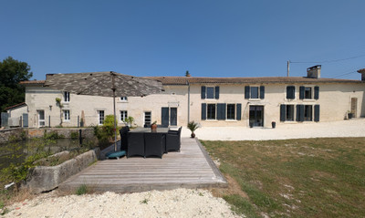 French property for sale in Challignac, Charente - €559,000 - photo 1