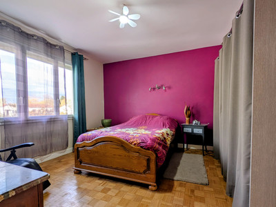 French property for sale in Ruffec, Charente - €181,000 - photo 4