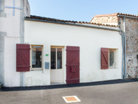 Maison à vendre à Argentonnay, Deux-Sèvres - 25 600 € - photo 1
