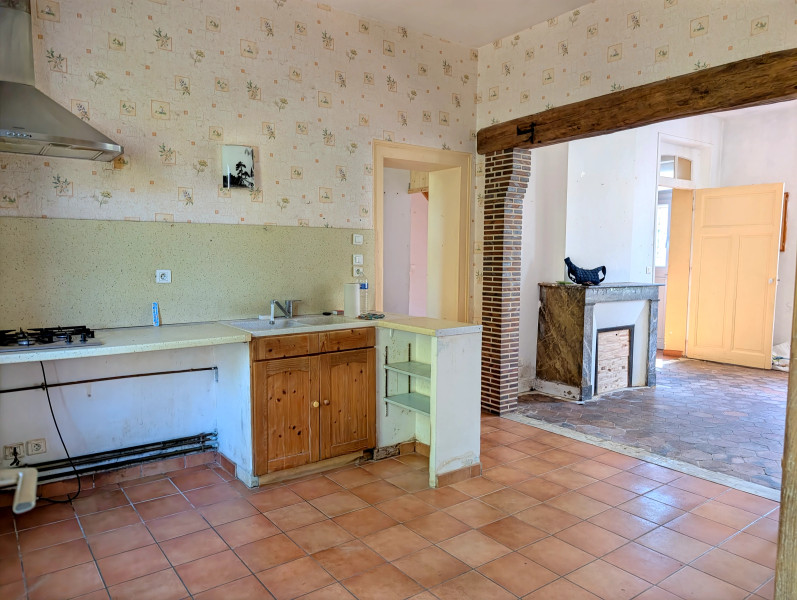 French property for sale in La Loupe, Eure-et-Loir - €152,500 - photo 3