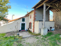 Maison à vendre à Nanteuil-en-Vallée, Charente - 125 350 € - photo 10