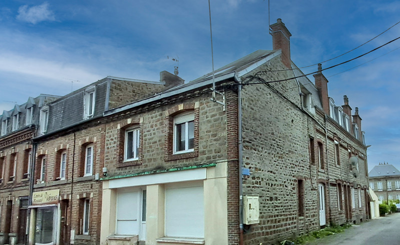 Maison à vendre à Flers, Orne - 135.000 € - photo 1