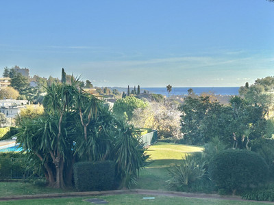 Appartement à vendre à Antibes, Alpes-Maritimes, PACA, avec Leggett Immobilier