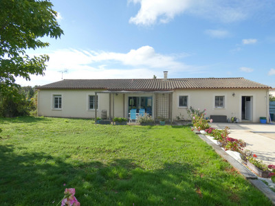 French property for sale in Saint-Pompain, Deux-Sèvres - €283,015 - photo 1