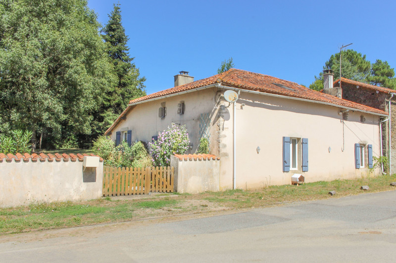French property for sale in Beaulieu-sous-Parthenay, Deux-Sèvres - €181,000 - photo 8