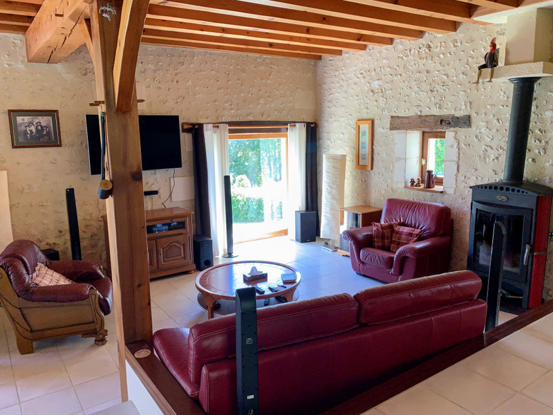 French property for sale in Chalais, Charente - €376,300 - photo 4