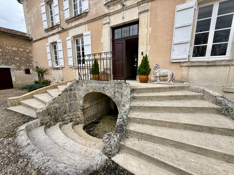 French property for sale in Challignac, Charente - €775,000 - photo 3