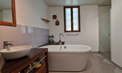 French property for sale in Aigues-Vives, Hérault - €330,000 - photo 6