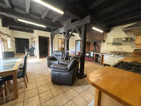 Maison à vendre à Vayres, Haute-Vienne - 319.930 € - photo 2