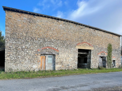 Grange à vendre à Pageas, Haute-Vienne, Limousin, avec Leggett Immobilier
