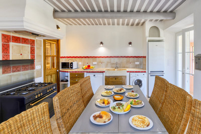 French property for sale in Roussillon, Vaucluse - €975,000 - photo 8