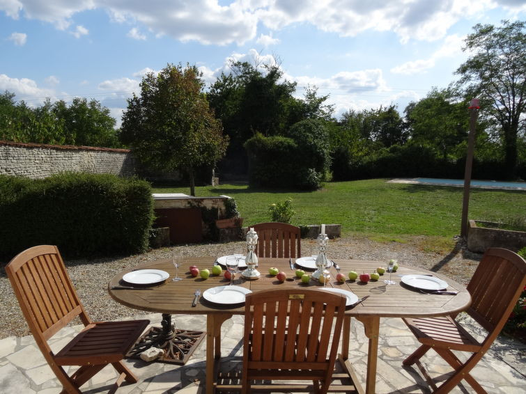 French property for sale in Aumagne, Charente-Maritime - &#8364;371,000 - photo 6
